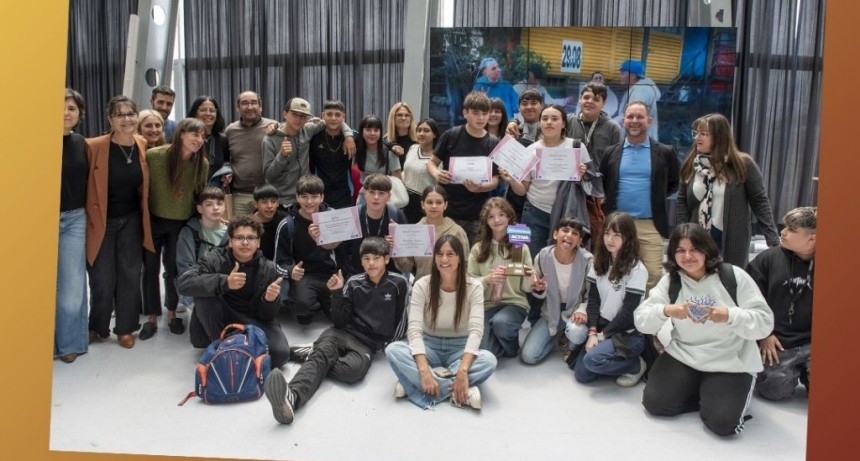 MUESTRA AUDIOVISUAL DE ADOLESCENCIA ACTIVA