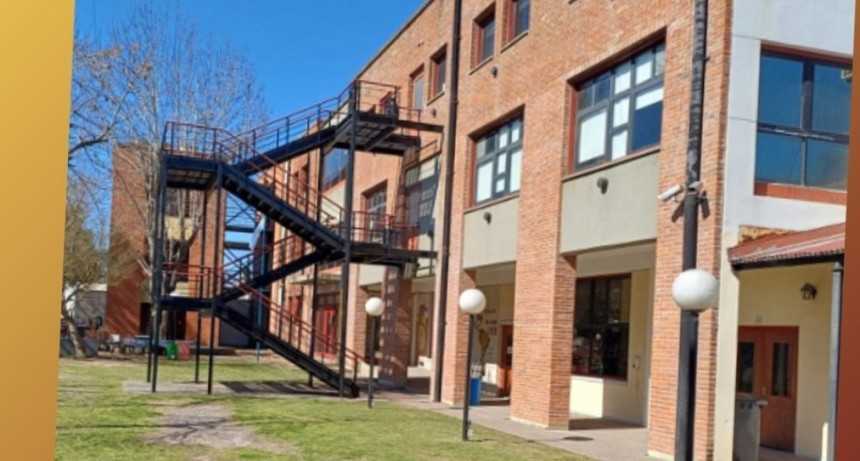 UNIVERSIDADES CERRADAS