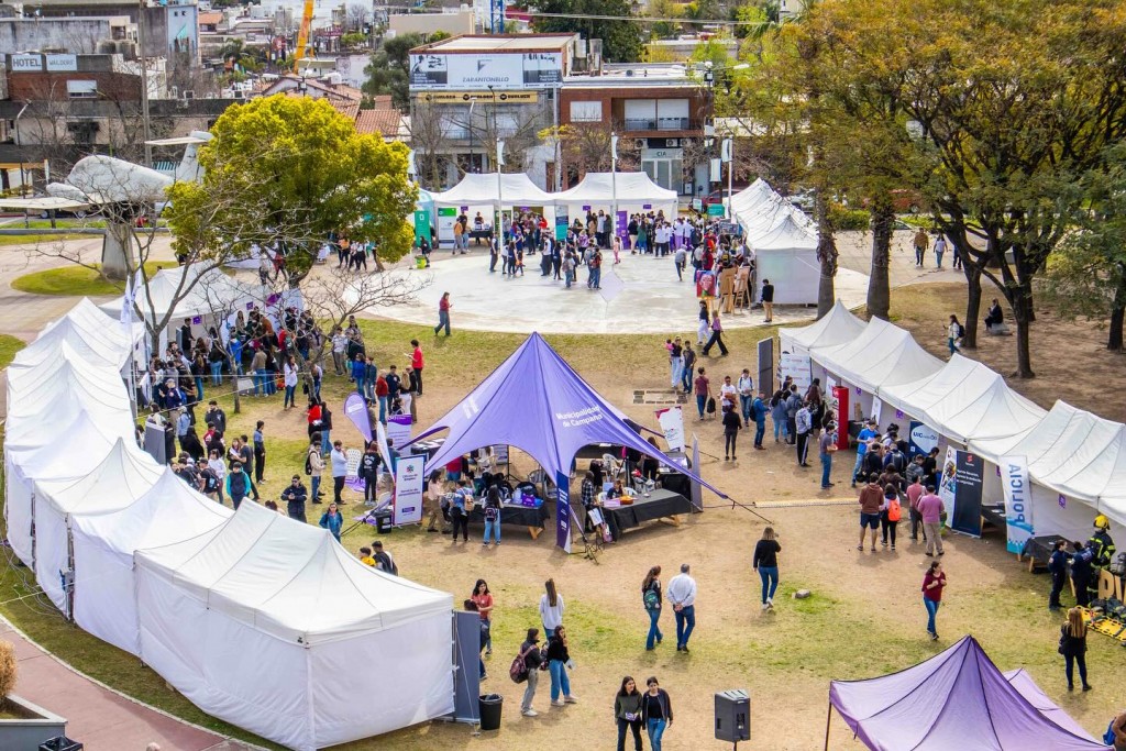 EXPO EDUCACIÓN Y EMPLEO