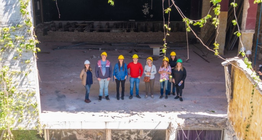 OBRAS DE REMODELACIÓN DEL TEATRO MUNICIPAL