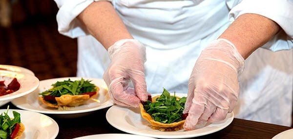 MANIPULACIÓN DE ALIMENTOS