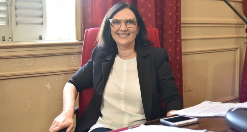 HCD: PRESIDENTA REELECTA